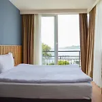 Loca Centre Apartment