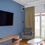 Loca Centre شقة بودروم