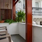 Loca Centre