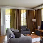 Loca Centre شقة بودروم