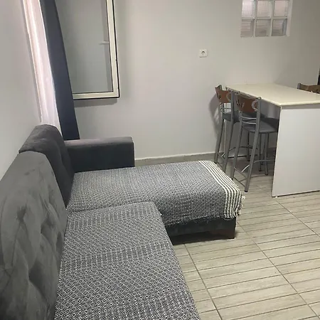 דירה Loca Centre
