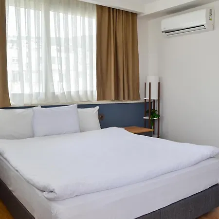 Loca Centre Apartman *