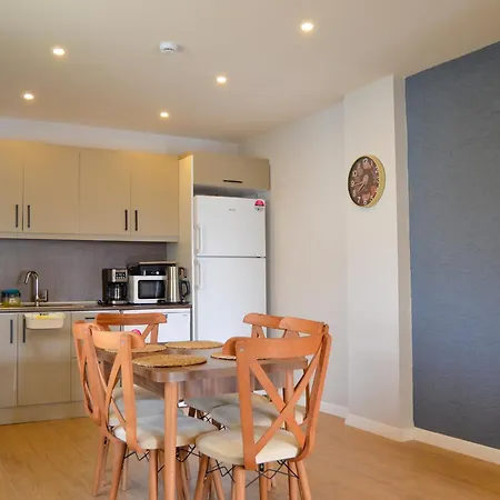 Loca Centre Apartman *