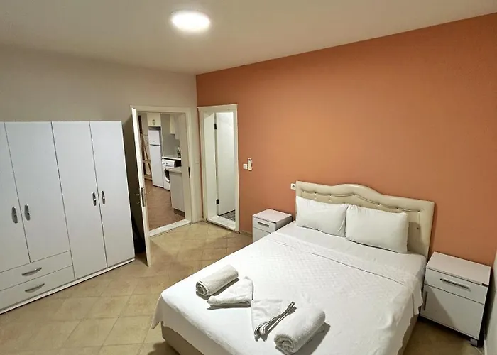 Loca Centre Apartman *